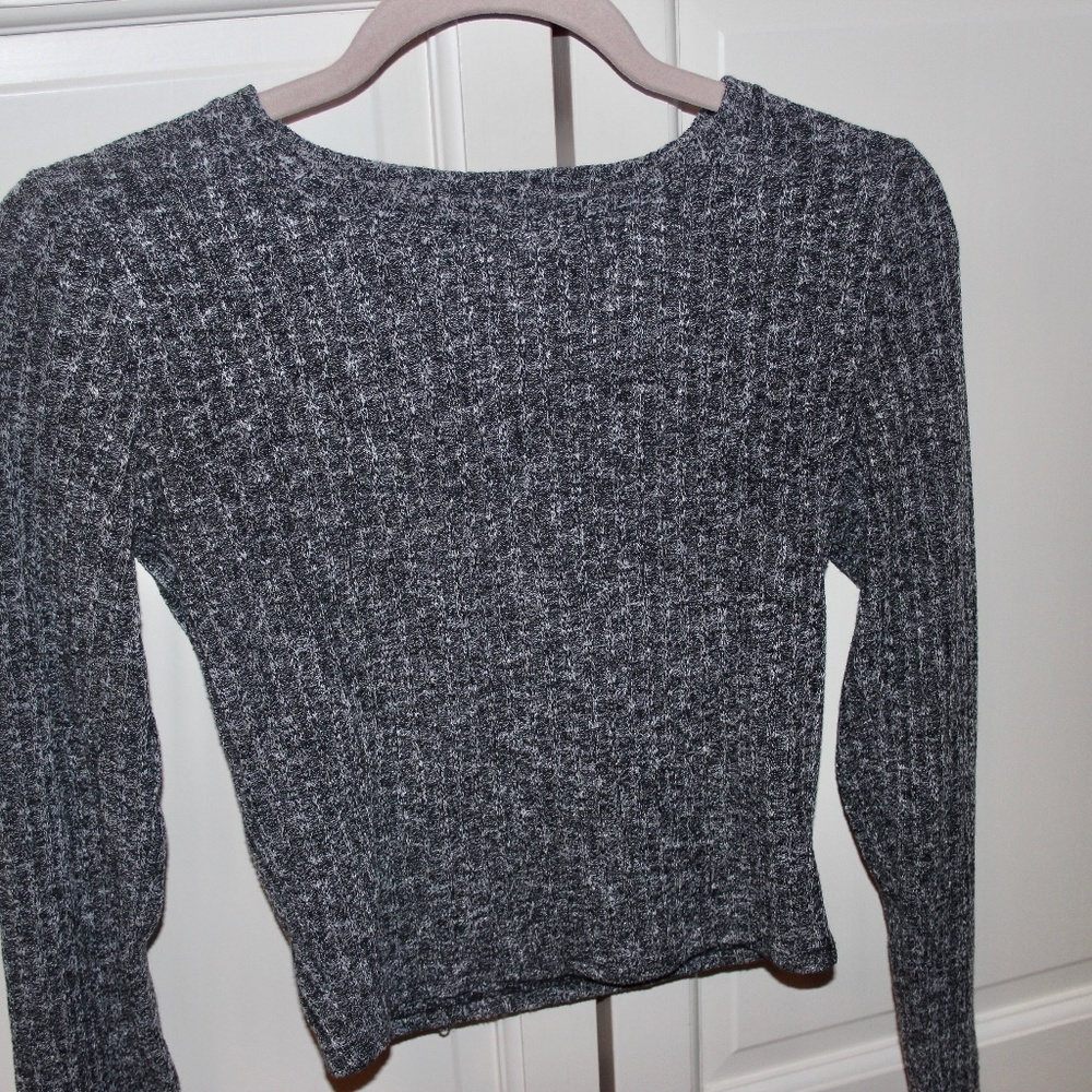 Abercrombie & Fitch Cropped Women's Sweater